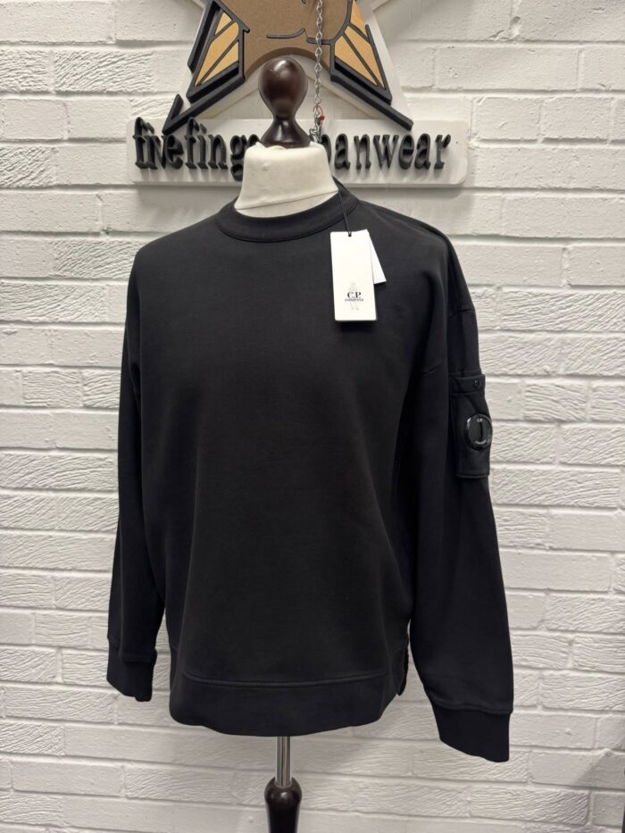 Brand new Season -  CP Company Brushed & Emerized Diagonal Fleece Sweatshirt - Black - Image 7