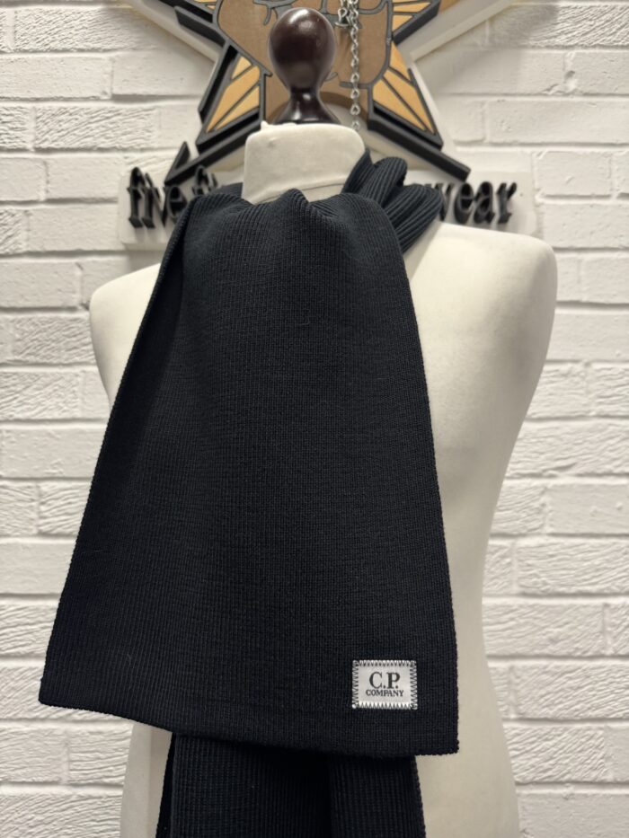 CP Company Re- Wool knit scarf in Sage - Image 10