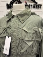 CP COMPANY Chrome-R 500 MIGLIA Goggle Jacket in green      -     Size 50 / Large. / 23” p2p - Image 3