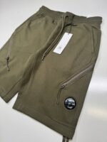 CP COMPANY 154A DIAGONAL RAISED FLEECE LENS POCKET JOGGING BERMUDA.  -GREEN - Image 3