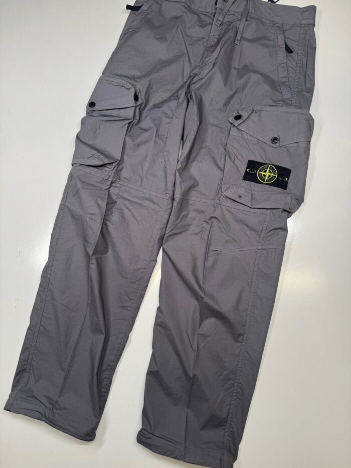 Stone Island 30203 Grey Cargo trousers in light stretch cotton tela. - Image 5