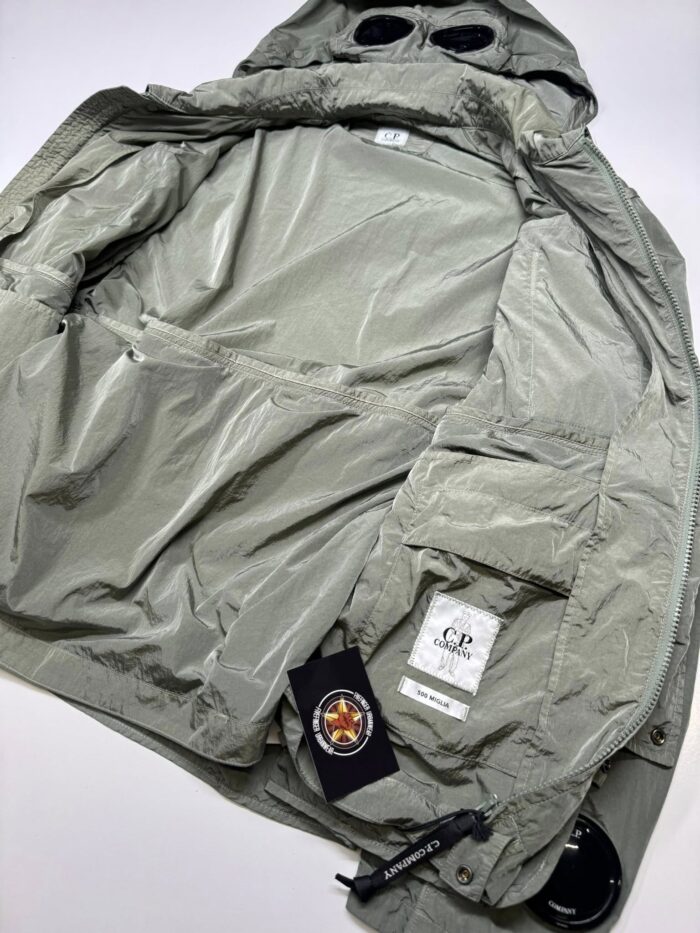 CP COMPANY Chrome-R 500 MIGLIA Goggle Jacket in green      -     Size 50 / Large. / 23” p2p - Image 10