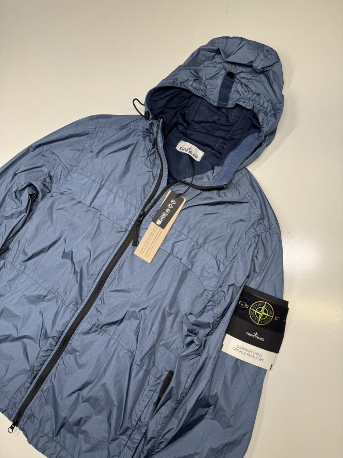STONE ISLAND 40922 GARMENT DYED CRINKLE REPS R-NY HOODED JACKET IN BLUE. - Image 6