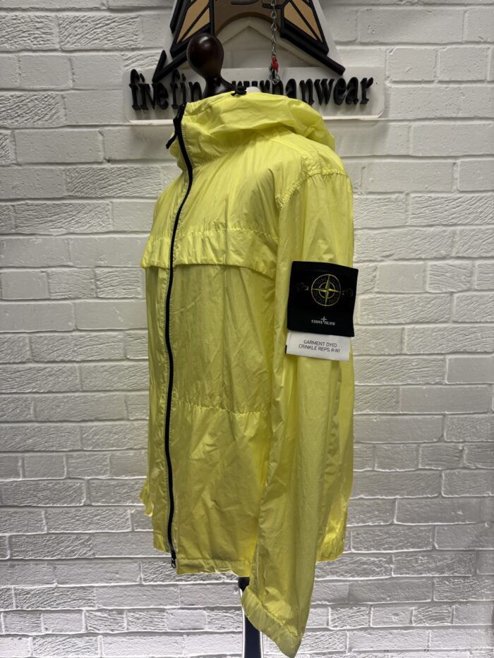 STONE ISLAND 40922 GARMENT DYED CRINKLE REPS R-NY HOODED JACKET IN YELLOW. - Image 8
