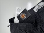 STONE ISLAND L0319 NYLON METAL IN ECONYL® REGENERATED NYLON SHORTS IN BLACK - Image 4