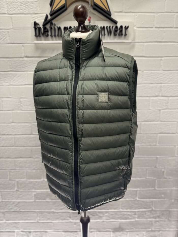 STONE ISLAND VEST G0524 LOOM WOVEN DOWN CHAMBERS STRETCH NYLON-TC IN MUSK GREEN - Image 7