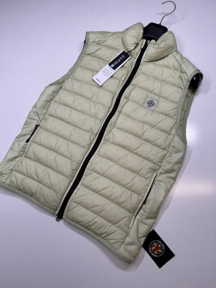 STONE ISLAND VEST G0524 LOOM WOVEN DOWN CHAMBERS STRETCH NYLON-TC IN LIGHT GREEN - Image 6