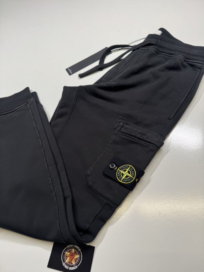 STONE ISLAND 64551 COTTON FLEECE GARMENT DYED Jogging trousers in cotton fleece - Black 

Small / w30” - Image 2