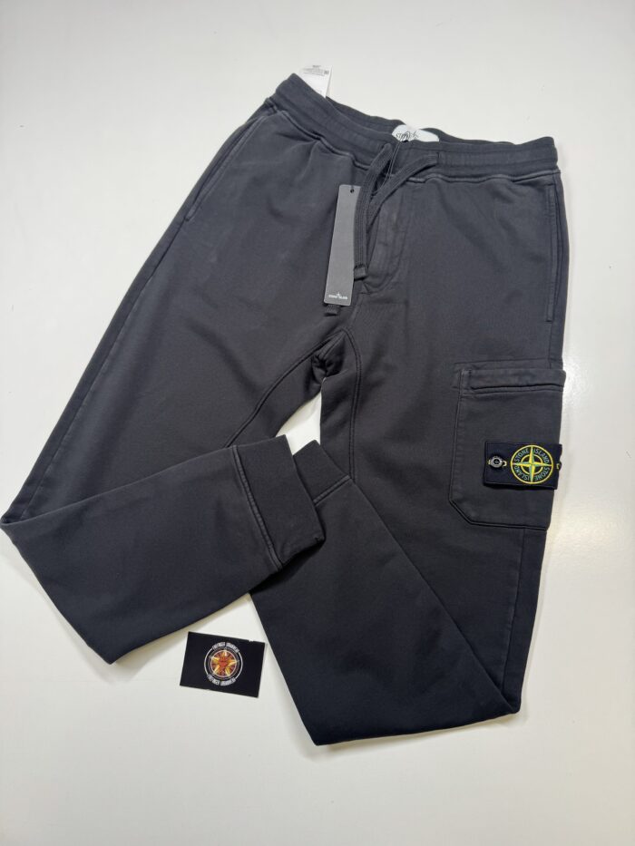 STONE ISLAND 64551 COTTON FLEECE GARMENT DYED Jogging trousers in cotton fleece - Black 

Small / w30” - Image 3