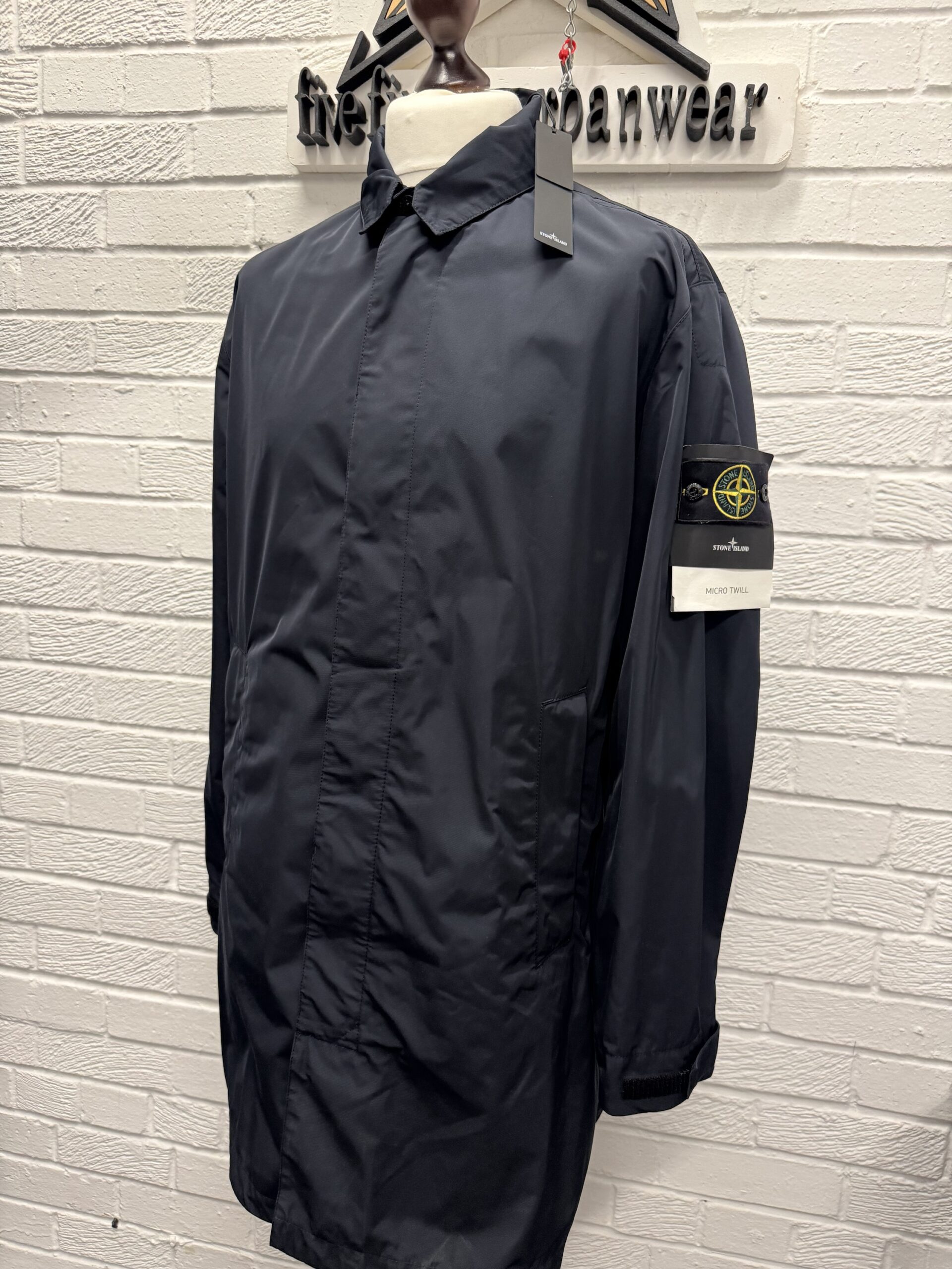 img_2354-2 STONE ISLAND MICRO TWILL JACKET 70526 - NAVY - Image 1