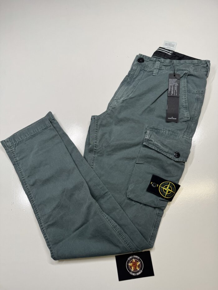 STONE ISLAND 318WA Cargo pants in brushed cotton canvas. 

W28” - Image 1
