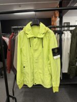 STONE ISLAND 41022 MICRO REPS JACKET IN BRIGHT GREEN - Image 3