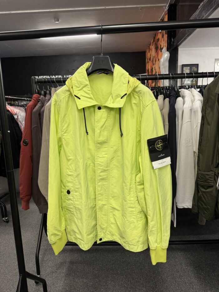 STONE ISLAND 41022 MICRO REPS JACKET IN BRIGHT GREEN - Image 3