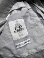 C.P. COMPANY 220A 50 FILI GUM GOGGLE JACKET IN DRISSLE GREY - Image 4