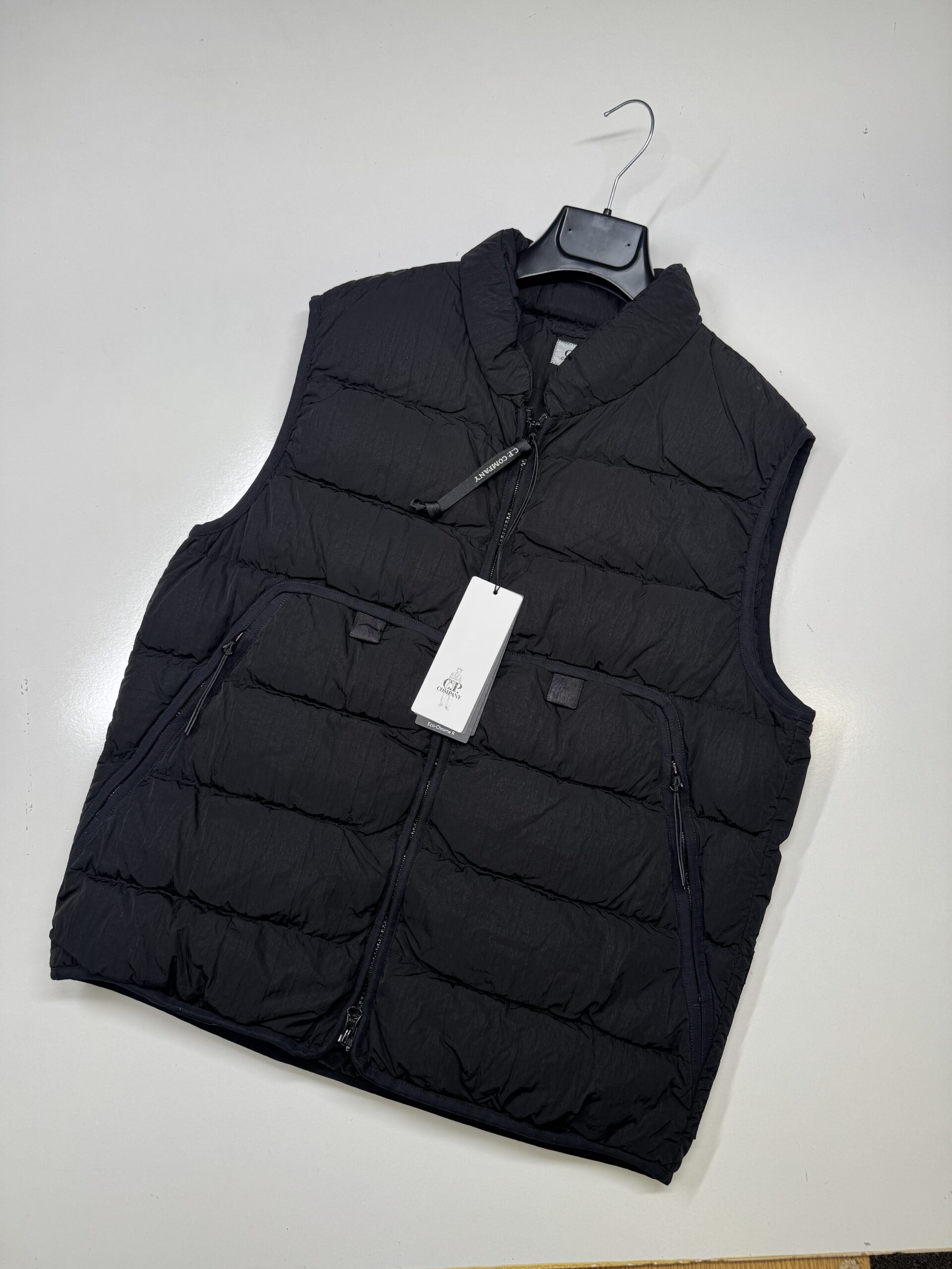 img_8008-2 CP COMPANY 030A ECO CHROME DOWN GILET VEST IN BLACK Eu 48 / Medium / P2P 21” - Image 1
