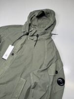 CP Company 221A FLATT NYLON hooded Jacket in green - Image 2