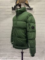 C.P. COMPANY 170A Nycra-R Down Jacket in Green  -     Size 50 / Large.  / 24” p2p  outer measurement - Image 8