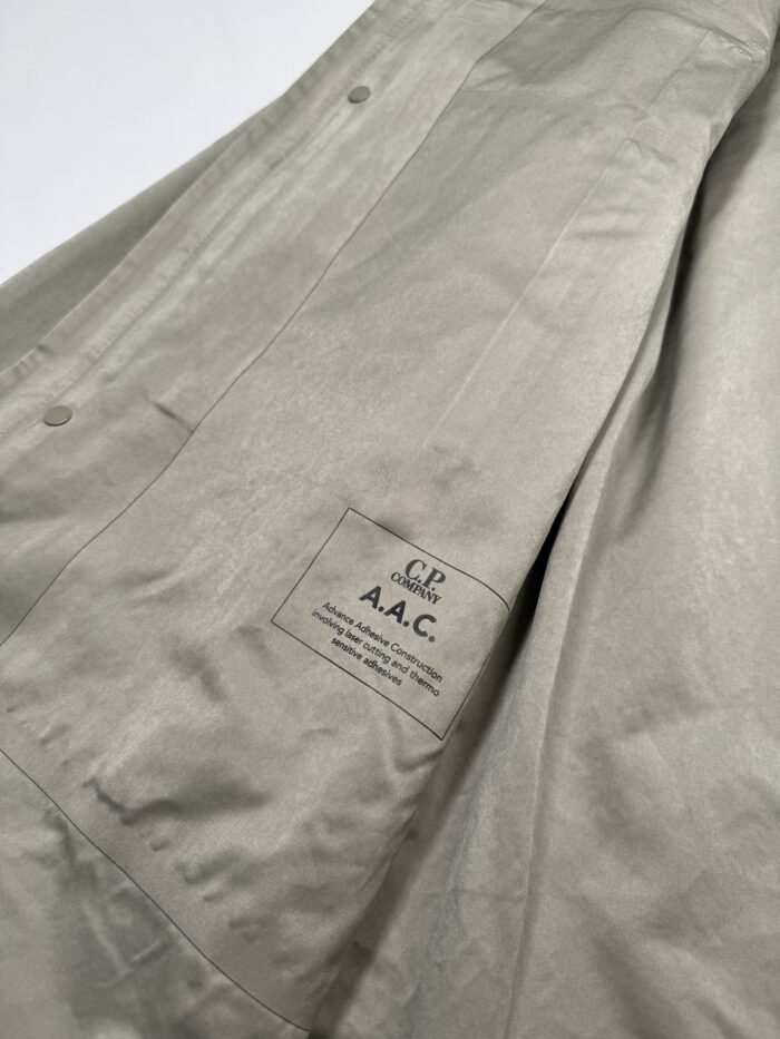 CP Company 011A Metropolis Series A.A.C. Hooded Jacket

Size 58 / XXXXL / p2p 27” - Image 4