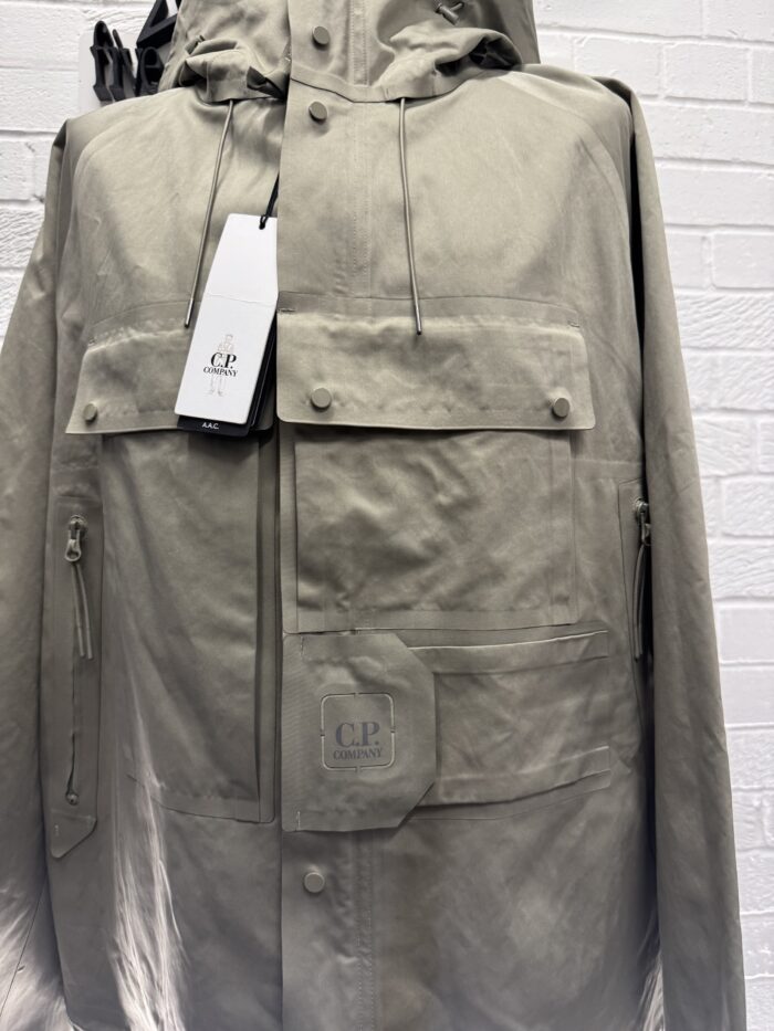 CP Company 011A Metropolis Series A.A.C. Hooded Jacket

Size 58 / XXXXL / p2p 27” - Image 7