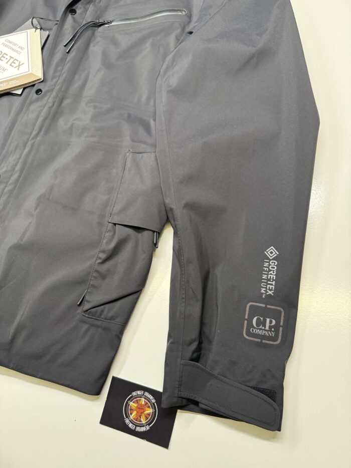 CP Company 010A Goretex Infinium Mixed Blazer Jacket. Size 50 / Large.     / p2p 23” outer - Image 3