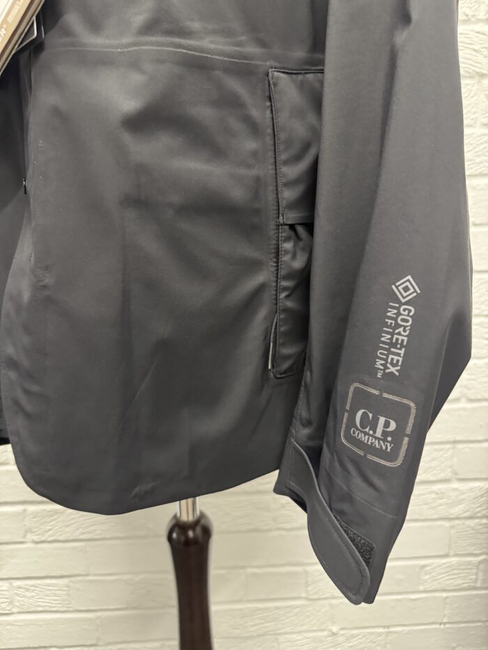 CP Company 010A Goretex Infinium Mixed Blazer Jacket. Size 50 / Large.     / p2p 23” outer - Image 7