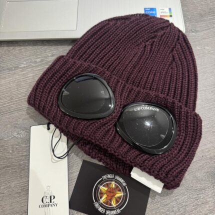 CP Company Chunky Goggle Beanie In Potent Purple 790