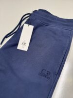 CP COMPANY 062B JOGGING PANT IN BRUSHED EMERIZED DIAGONAL FLEECE - ESTATE BLUE - Image 2
