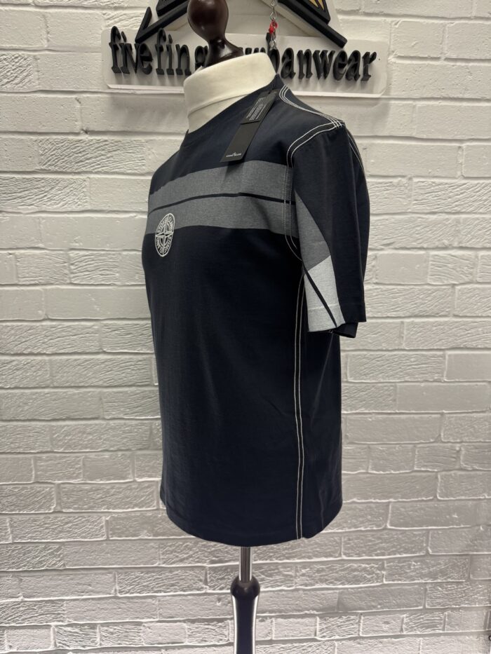 Stone Island T-shirt 20848 COTTON JERSEY 'INVERSE STRIPE TWO' PRINT_ GARMENT DYED -BLUESmall / P2P 20” - Image 3