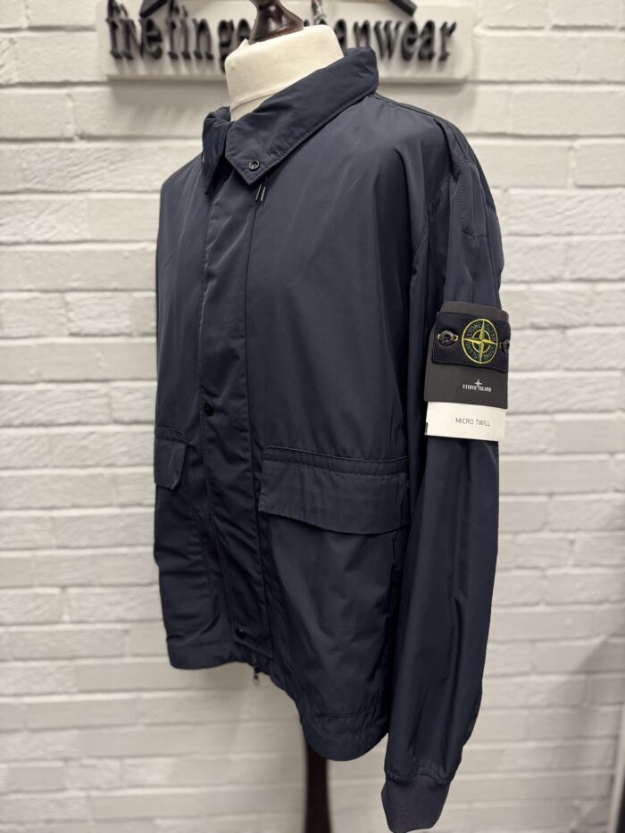 STONE ISLAND 41626 MICRO TWILL JACKET IN NAVY XXL / P2P 26” - Image 9