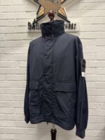 STONE ISLAND 41626 MICRO TWILL JACKET IN NAVY XXL / P2P 26” - Image 10