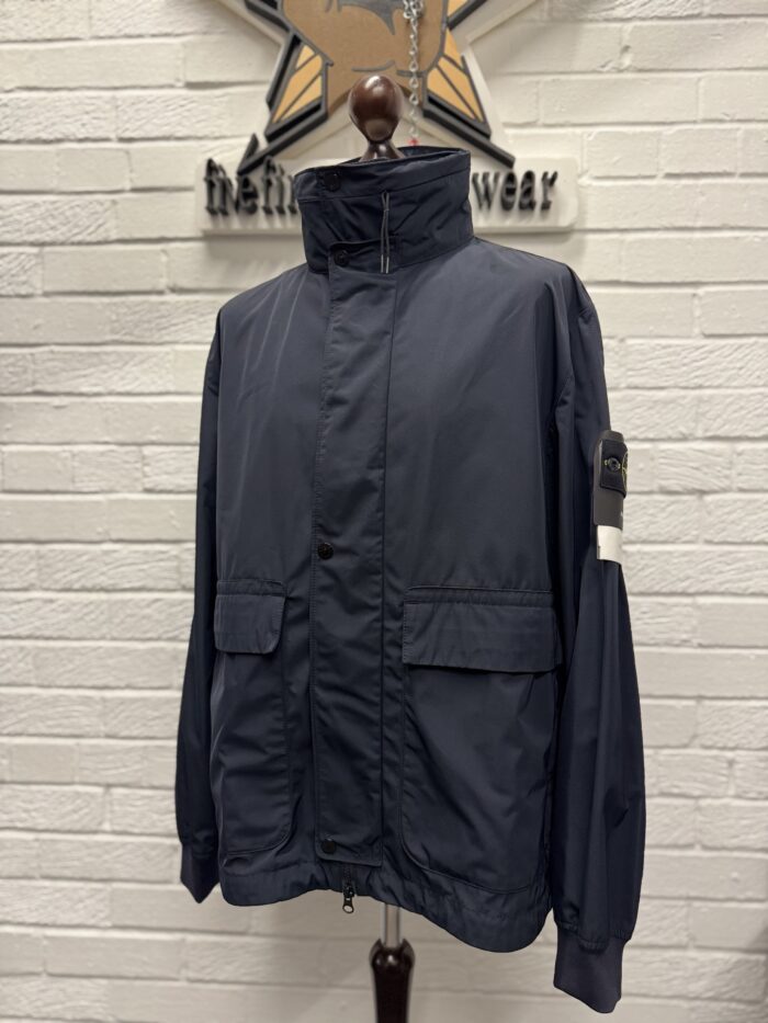 STONE ISLAND 41626 MICRO TWILL JACKET IN NAVY XXL / P2P 26” - Image 10