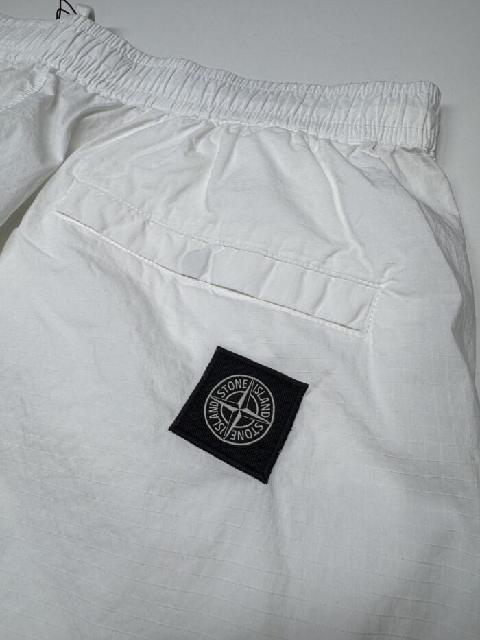 Stone Island Bermuda shorts 60454 COTTON NYLON RIPSTOP_STAR INLAY_ GARMENT DYED 

XL / w36” - Image 5