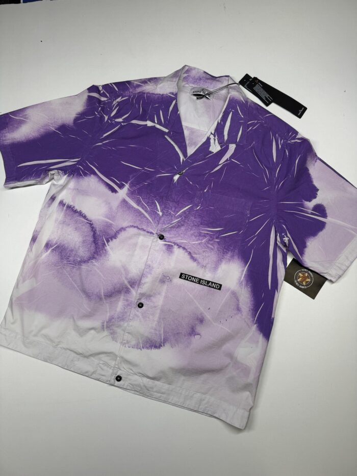 STONE ISLAND 12393 LIGHT REACTING ‘LUCE’ PRINT TECHNIQUE SHIRT - LAVENDERLarge /  P2P 23” - Image 1