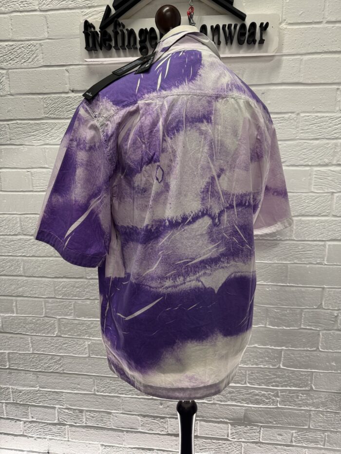 STONE ISLAND 12393 LIGHT REACTING ‘LUCE’ PRINT TECHNIQUE SHIRT - LAVENDERLarge /  P2P 23” - Image 9