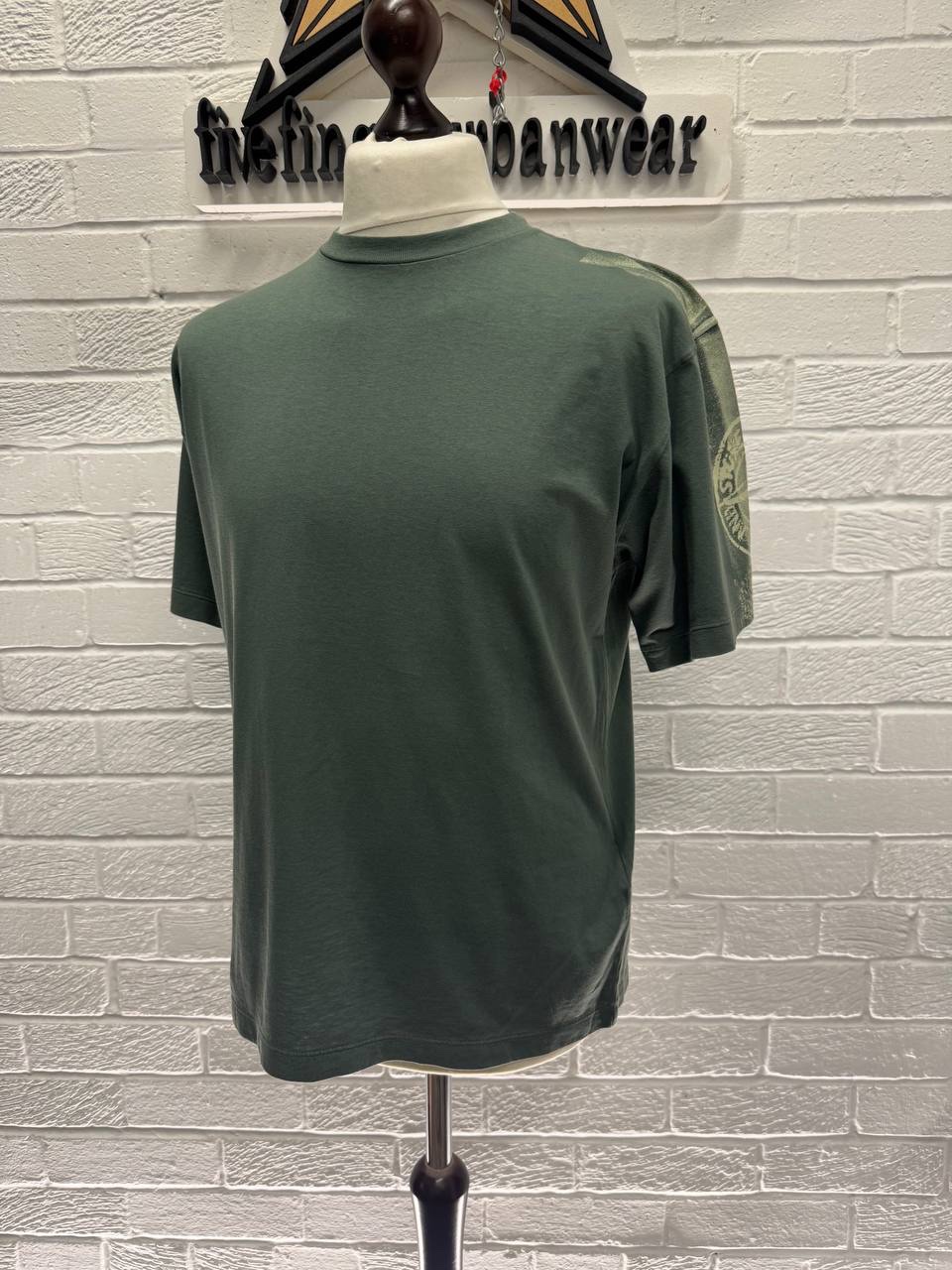 img_3581-2 Stone Island T-shirt 2RC85 'STRIPES TWO' PRINT in green
Small / p2p 21” - Image 1