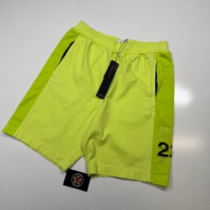 STONE ISLAND 654Q1 40th Anniversary Shorts in Green Small / w30”