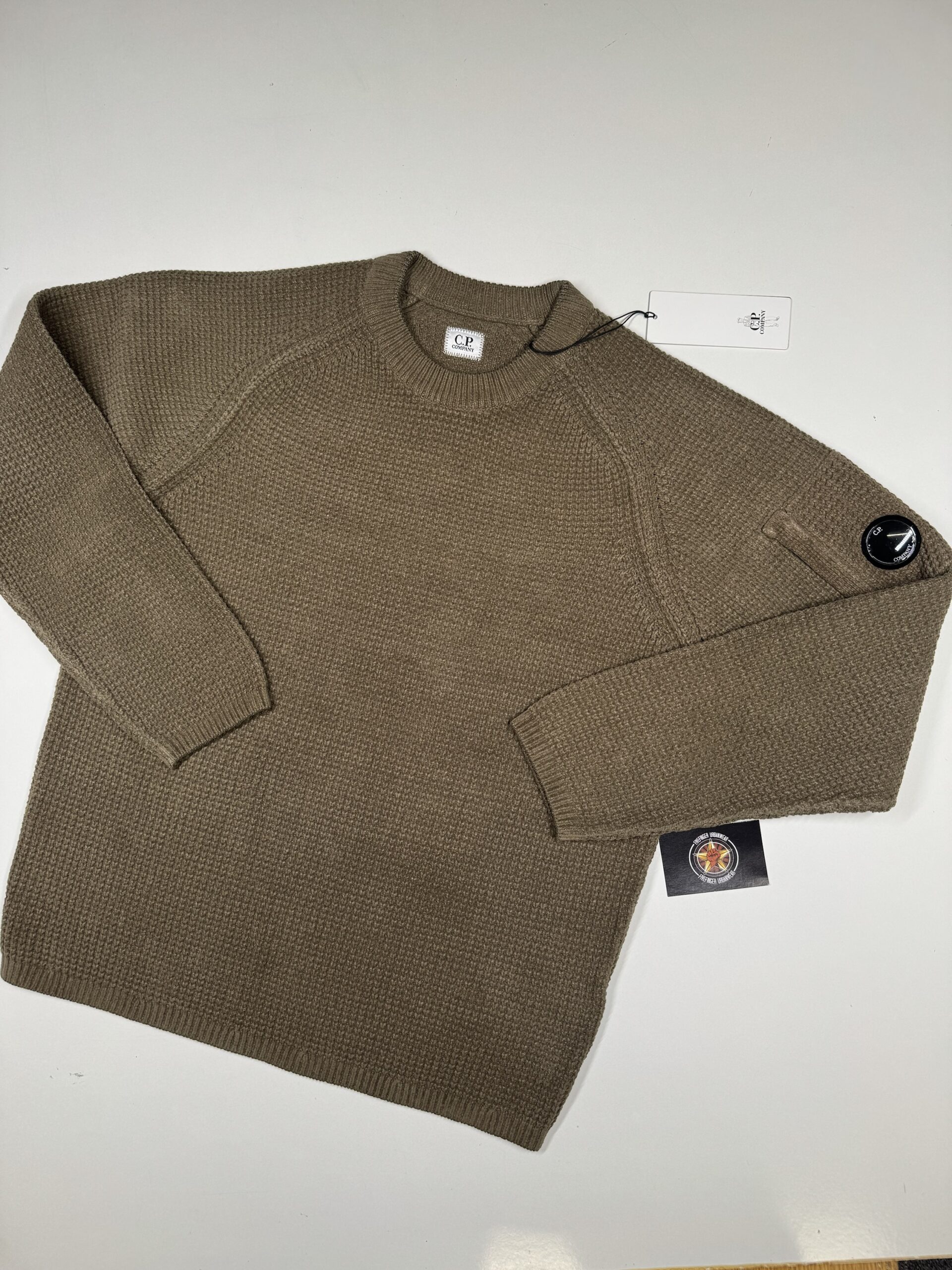 img_7919 CP Company 040A knitwear crewneck in chenille cotton - Green Large / P2P 22” - Image 1