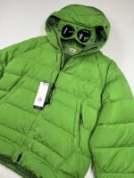 CP COMPANY 027A Chrome R Down Goggle Jacket in Classic Green - Image 3