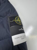 STONE ISLAND 43728 SEAMLESS TUNNEL NYLON DOWN-TC HOODED JACKET IN NAVY - XXL  / 27” P2P - Image 3