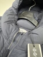 STONE ISLAND 43728 SEAMLESS TUNNEL NYLON DOWN-TC HOODED JACKET IN NAVY - XXL  / 27” P2P - Image 4