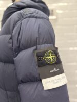 STONE ISLAND 43728 SEAMLESS TUNNEL NYLON DOWN-TC HOODED JACKET IN NAVY - XXL  / 27” P2P - Image 8