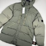 C.P. COMPANY GARMENT DYED 'NYCRA-R”DOWN LENS HOODED JACKET IN GREEN Medium / p2p 24”