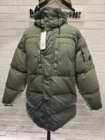 C.P. COMPANY GARMENT DYED 'NYCRA-R”DOWN LENS HOODED JACKET IN GREEN Medium / p2p 24” - Image 5