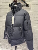 CP COMPANY 265A LENS BI-TM DOWN JACKET IN BLUE 995 - Image 4