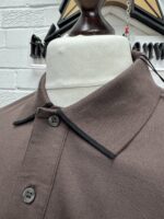 C.P COMPANY STRETCH PIQUET POLO SHIRT IN BROWN - Image 3