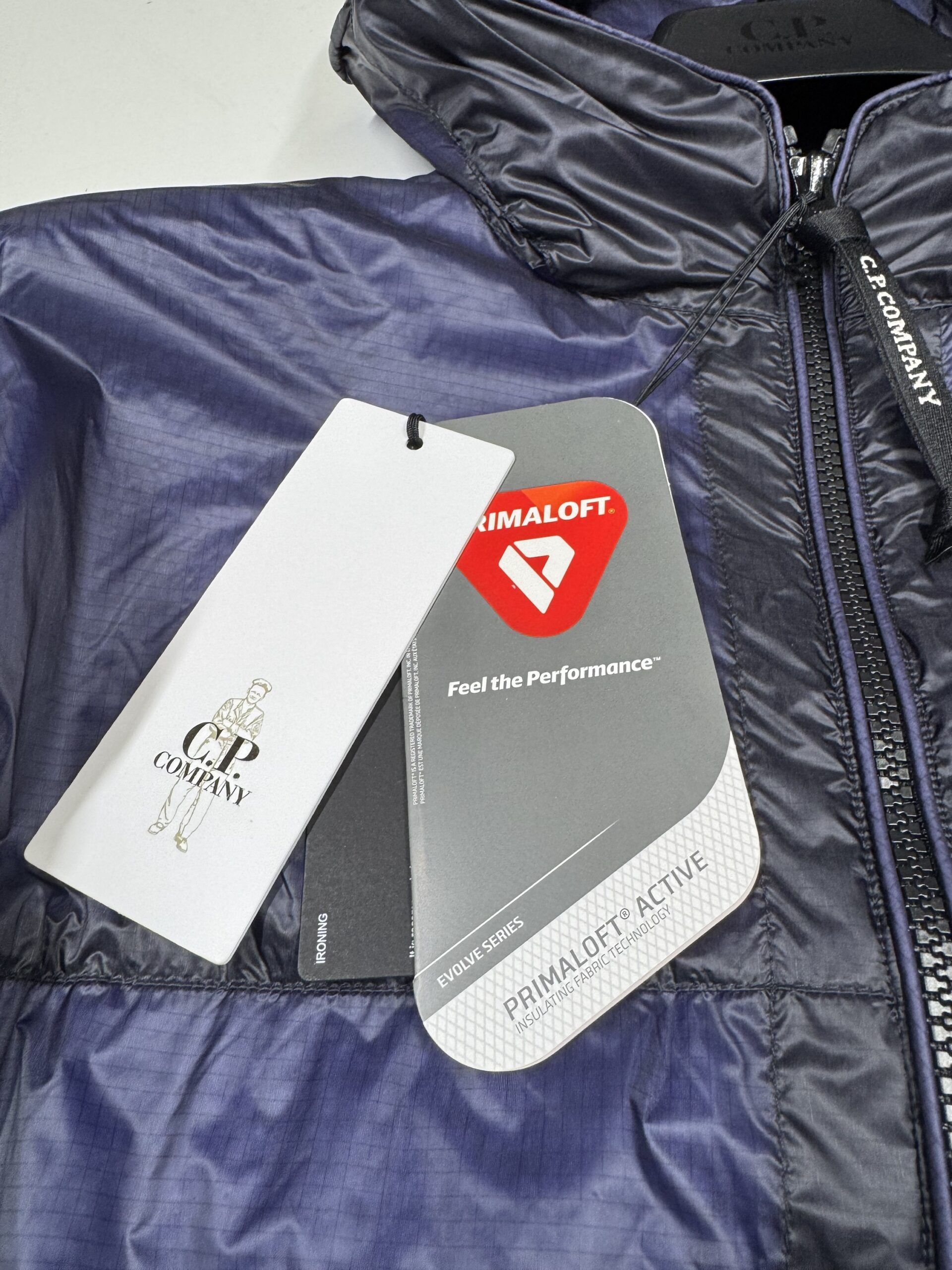 img_8699-2 C.P. COMPANY 038A NADA SHELL LENS JACKET WITH  PRIMALOFT  - Small   / 21” P2P - Image 4