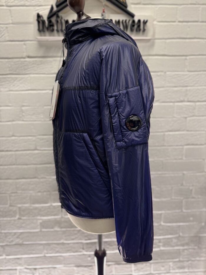 C.P. COMPANY 038A NADA SHELL LENS JACKET WITH  PRIMALOFT  - Small   / 21” P2P - Image 8