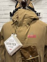 CP Company 234A Goretex Infinium Mixed Hooded 2 in 1 Long Jacket. - Image 7