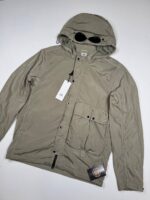 CP COMPANY 029A CHROME-R HOODED LENS OVERSHIRT IN WALNUT BROWN - Medium / 22” p2p