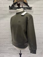 Cp Company 060B Brushed Emerized Diagonal Fleece Sweatshirt in Grape Leaf / 674 - Image 4